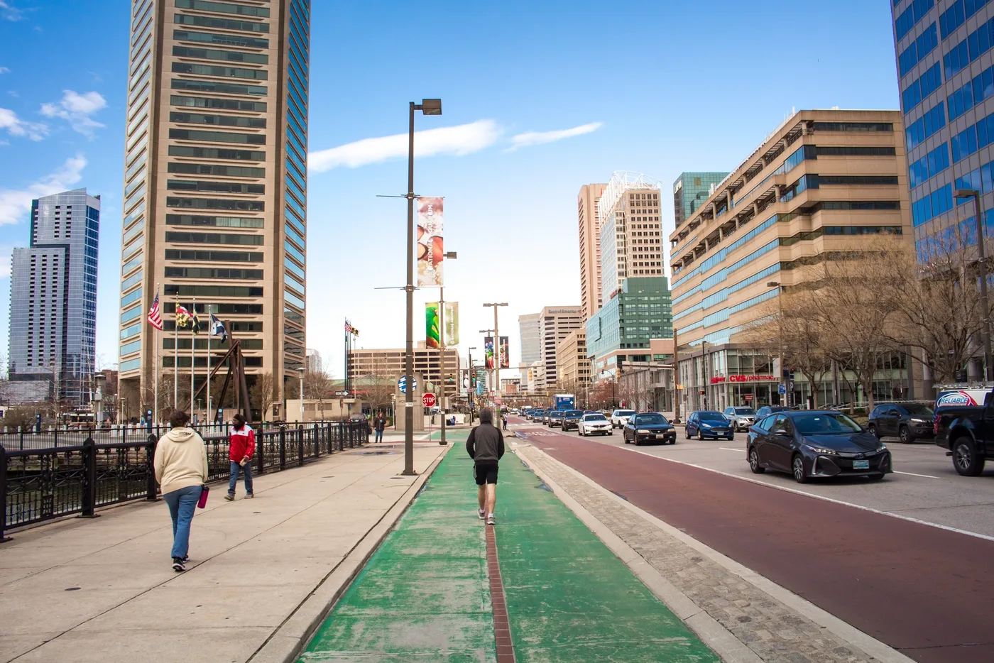 Rush hour traffic approaching the Baltimore harbor crossings