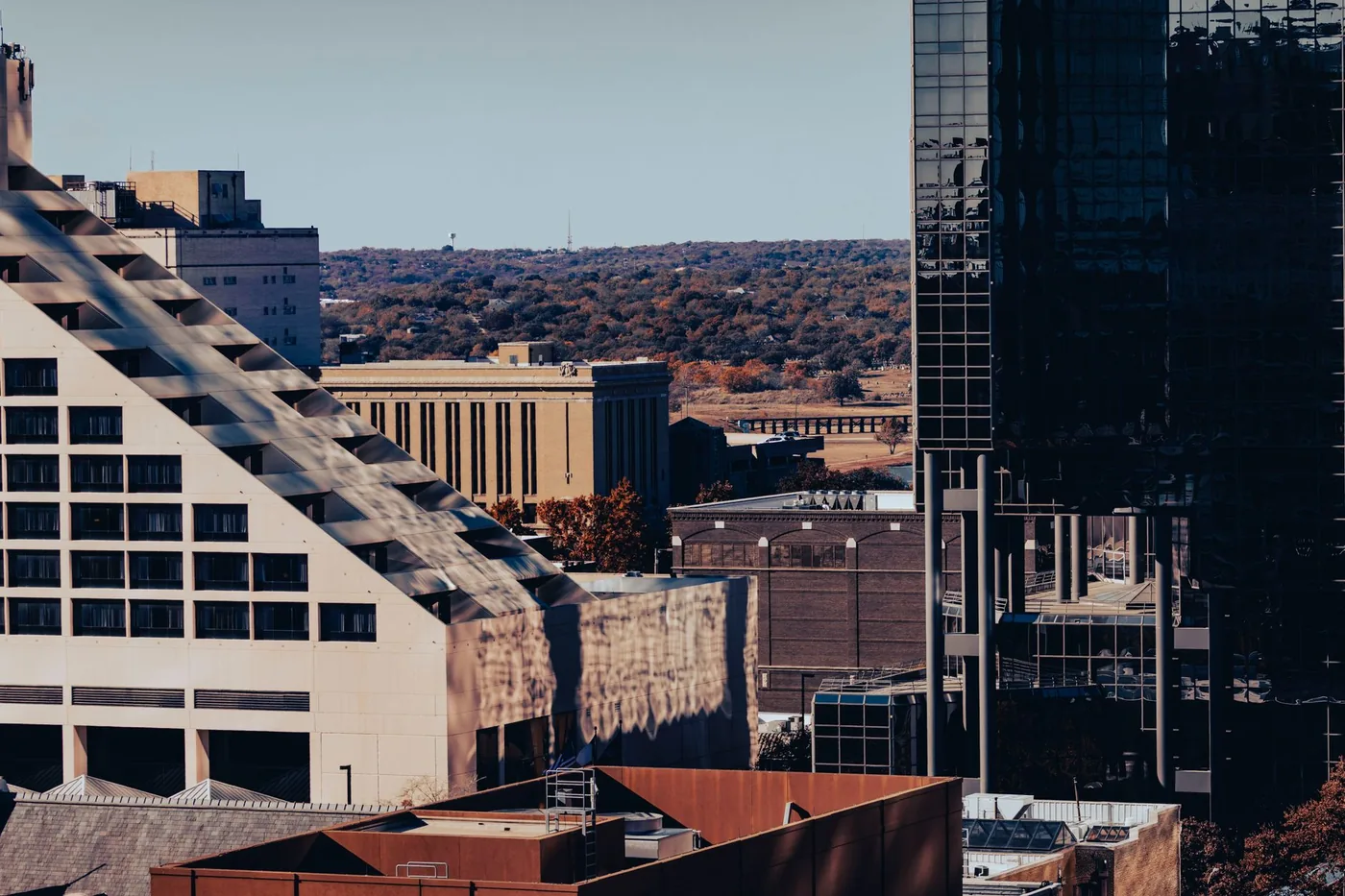Urban cityscape of buildings in Fort Worth, Texas showcasing modern architecture.